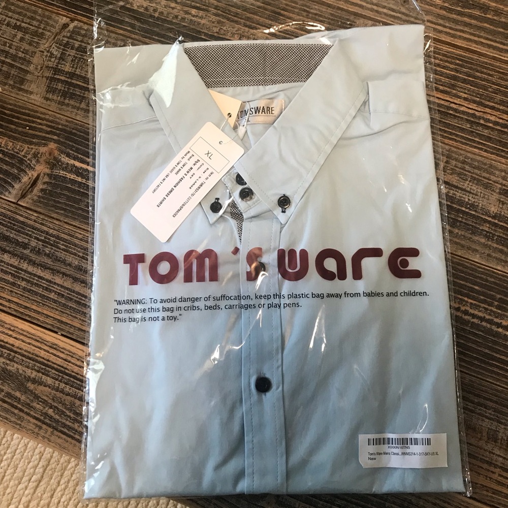 NWT Tom’s Ware Men’s Button Down Shirt